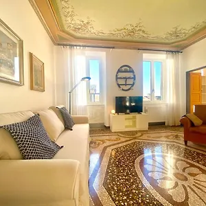 Casaviva-central Elegant In Appartamento Camogli